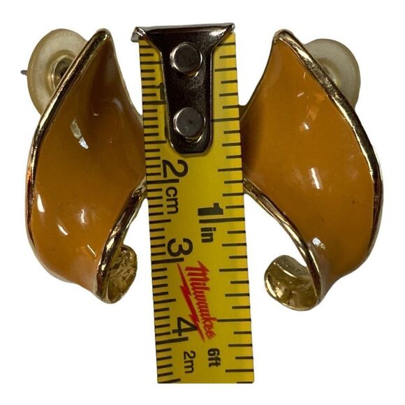 Vintage Gold Tone Orange Enamel Retro Wave Design Post Pierced Earrings MCM - Picture 3 of 3